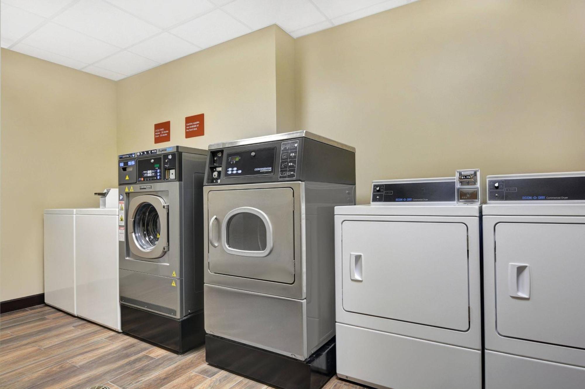 Towneplace Suites By Marriott Sarasota/Bradenton West Bagian luar foto